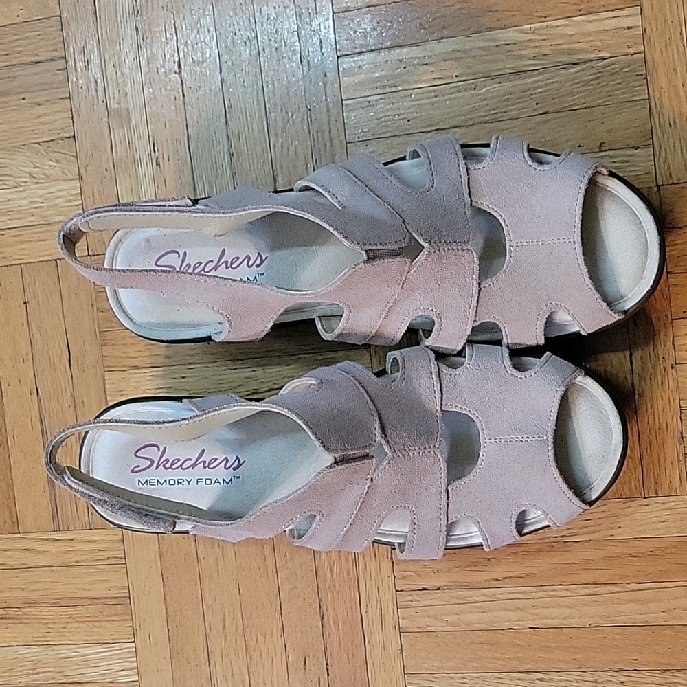 Sketchers Sandal